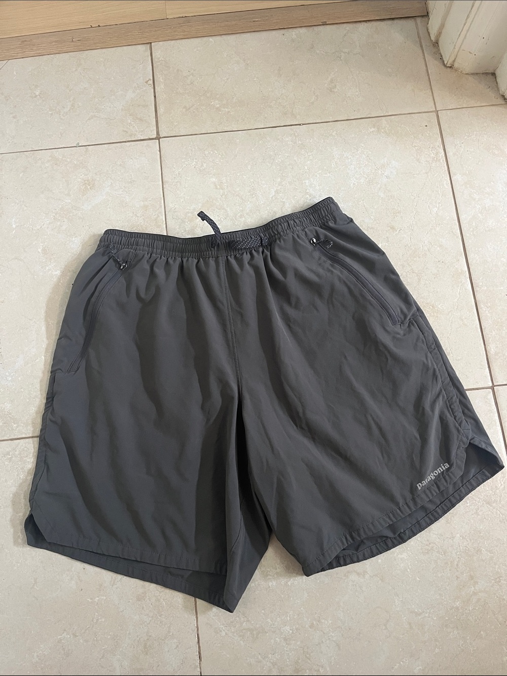 Patagonia Nine Trails Short Medium gray color